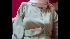 Saudari tiri hijab di entot saat hari raya lebaran