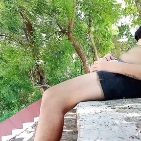 I Masturbate at the Sports Complex Outdoor Masturbation Pinoy Exhibitionist