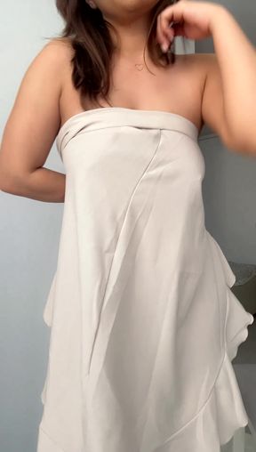 Amateur teen strips down for OnlyFans fans
