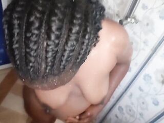 She wants for the massive wang even from the shower to satisfy her fantasy XXX naija homemade clips Pussylick295