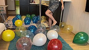 Very quick barefoot stomper 4K UHD