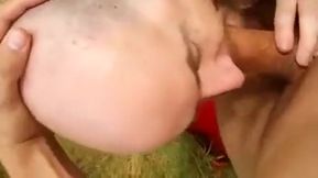 UK man Outdoor Suck
