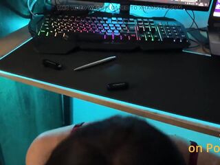 POV: That babe Couldn’t Me During the time that I Was Streaming – Got Her Mouth Drilled Underneath the Desk