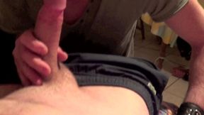 mec avec cagoule bien soumis a francais