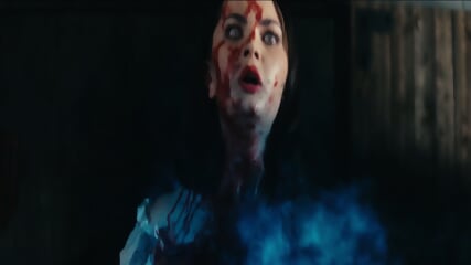 Za.Dth.Of.Snw.Whit.2025.movv Vie