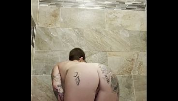 Big tit Housewife Lola Maverick cleans shower fully nude