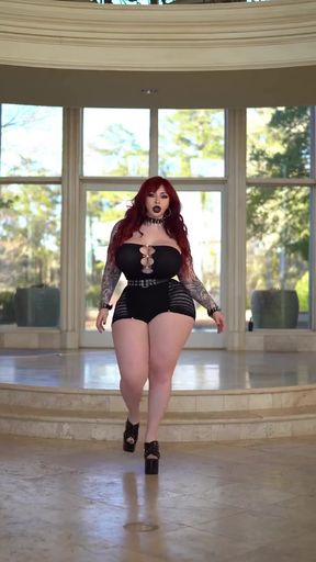 High heel redhead with fake boobs and huge tit pawg