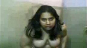 Indian chubby ugly and shitty webcam whore flashed her ugly big tits