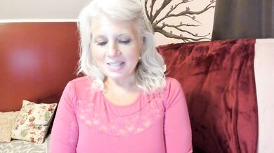 Rosie the MILF’s Taboo Stepfamily Roleplay in Curves and Fetish Glasses