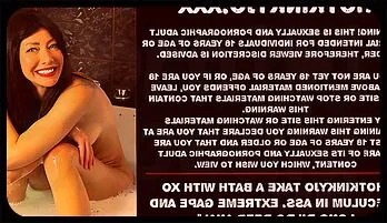 Extreme Anal Play with Hotkinkyjo Using XO Speculum