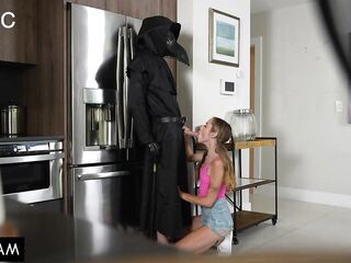 Stepbro Uses His Schlong To Prank Daisy Fox