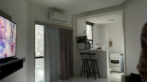 faveladinho entra na minha casa para roubar so que ver eu deitada peladinha em troca do roubo come minha pepeca