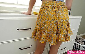 My big natural tits stepsister Tristan Summers came to clean my room