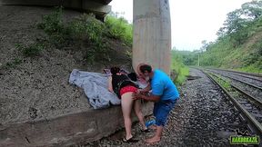 na caminhada para casa evangelica encontra mendigo de baixo da ponte e faz caridade - mary redqueen - sandro lima
