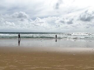 Забрался в окно к незнакомке, пока она отдыхала и трахнул её