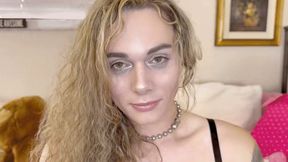 T-Girl Nancy Thompson shows you her EYES HIDEF MOV