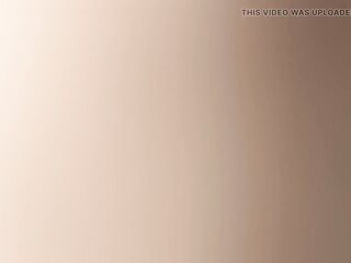 Effortless Gal Takes a Overweight Ramrod