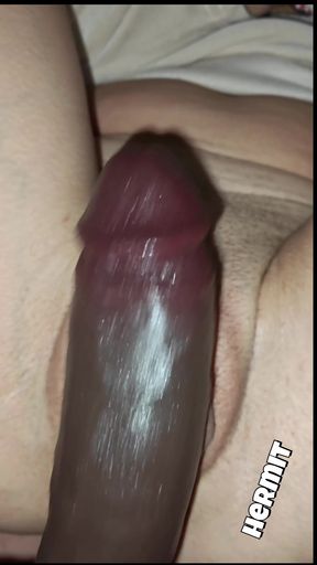MILF enjoys solo play with a dildo