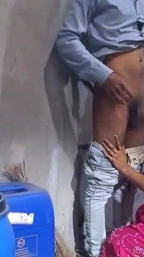 Indian Village Girl Ne Apne Dost Ke Sath Chudai Kiya Wo Bhi Boyfriend Ke Ghar Me Jab BF Ghar Me Nahi Tha