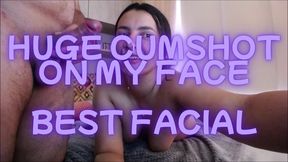A huge cumshot on my face! Best facial!