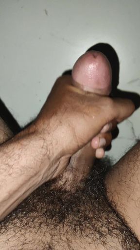 Aaj lund bahut jyada hard hone ke karan mutth marni padi.
