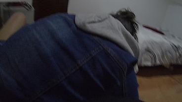 una compañera del trabajo se traga mi leche