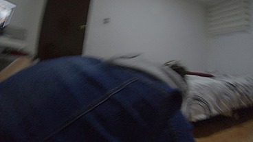 una compañera del trabajo se traga mi leche