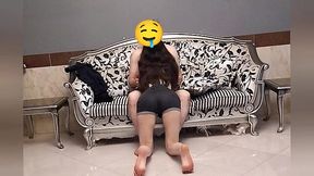 Iranian babe makes home porn with her boyfriend