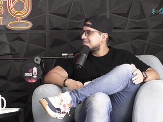 Karol Rosado me Enseña a Usar su Piercing Vaginal - Crispasquel