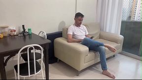 Fui fazer uma entrega e o marido pediu para mamar a mulher pegou ele no flagra e mamou tamb&eacute_m empurrei nos 2.