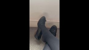 Black flats dangling shoeplay