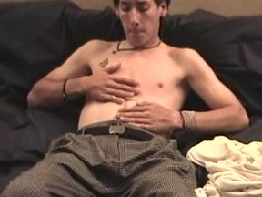 Auntie Bob's Amateur Gay Video: Cumming Hard