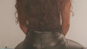 Ebony leather leggings facesitting