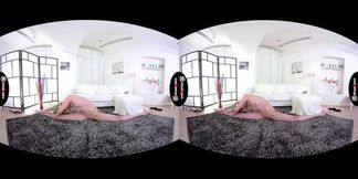 Naughty Nimfa bends and stretches body like no other