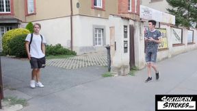 SOUTHERNSTROKES Jesse Evans Invites Richard Hicks For Bareback Fucking