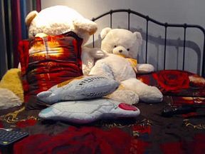 janicebell - vibrating her pretty pussy