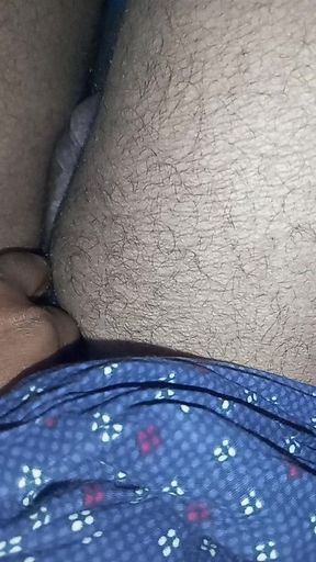 Desi Aunty with Pussy Hole Sucking Cream