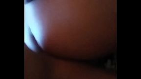 De perrito le gusta m&aacute_s a Maribel