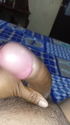 Hot indian boy masturbate