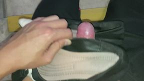 Cum My Neighbor new BlackWhite flats shoes