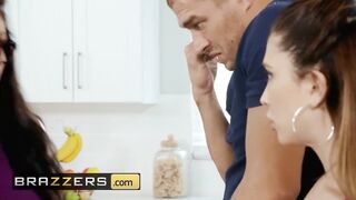 Brazzers - Xander Corvus fucks his sluts friends daughter