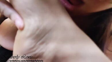 Homemade threesome fetish girls cumshot on high heels feet