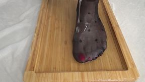 I Pee on My Beautiful Feet in Stockings