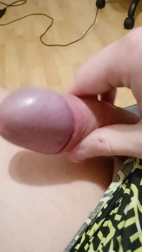 I play with my big 18 year old cock while my stepmom cooks me breakfast