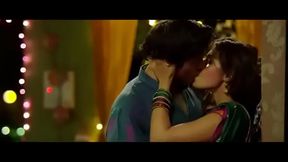 30 Sec Whatsapp Hot Status Video    Rhea Chakraborty Hot kissing Scene     Sonal