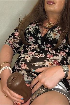 Pleasure in Sexy Vintage Style