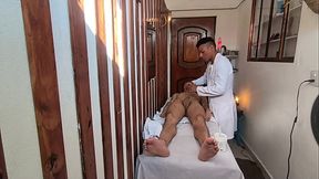 ERA PARA SER UMA DEPILA&Ccedil_&Atilde_O COM MASSAGEM, MAS O TWINK ME COMEU E BEM GOSTOSO.