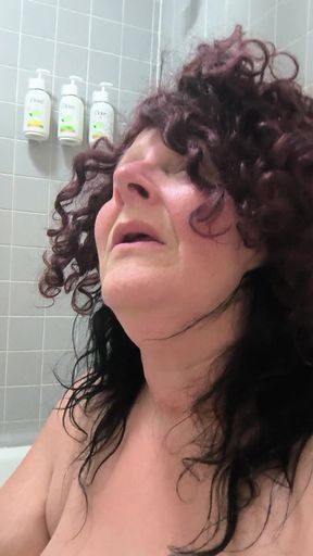 That Mutherfucker Chased Her Down to the Toilet N Jerked off in Her Face