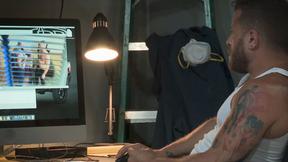 ”Gay Man Jerking His Meat During Voyeuring”