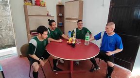 time de futebol ganha torneio e esposa da o cu pro time inteiro para comemorar, gang bang, dp, dpa, anal sem camisinha